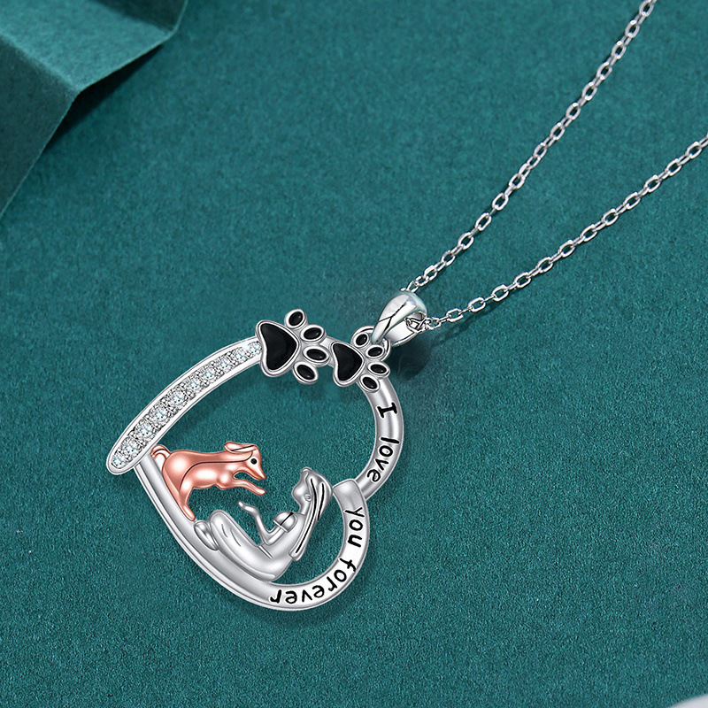 Fashionable Silver Alloy Pendant Necklace